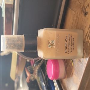 Estee Lauder double wear foundation in tawny 3w1